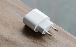 Món phụ kiện rẻ hiếm hoi của Apple có lượng bán khủng: Lý do thật sự khiến ai cũng gật gù