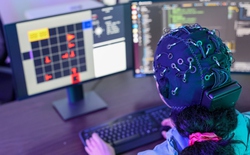 Robot đọc tín hiệu não người để ngăn sai sót trước khi xảy ra, mở ra bước tiến mới cho an toàn công nghệ