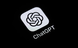 OpenAI ký hợp đồng với Lầu Năm Góc: Gỡ ChatGPT tăng 295%, đánh giá 1 sao tăng 775%