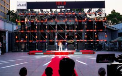 Cận cảnh hệ thống loa array và cục đẩy công suất tại gian hàng PVSOUND ở Triển lãm Âm Thanh & Ánh Sáng 2026