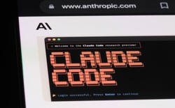 Tung bản cập nhật cho Claude Code, Anthropic vô tình tiết lộ hơn 500.000 dòng code trong mã nguồn