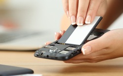 Nói thật là: Đừng mong smartphone pin tháo rời sẽ trở lại, dù cho đó là ở châu Âu năm 2027