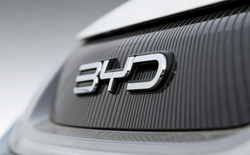 Doanh số vượt mặt Tesla nhưng lợi nhuận sụt giảm trầm trọng, BYD đã cắt giảm 100.000 công nhân