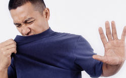 Sai lầm khiến nhiều người dùng lăn nách mà vẫn “rau mùi”, hóa ra không phải do cơ địa