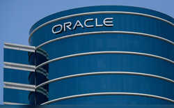 Vừa lạnh lùng sa thải 30.000 nhân sự, Oracle đã chi gần 30 triệu USD đón tân Giám đốc Tài chính