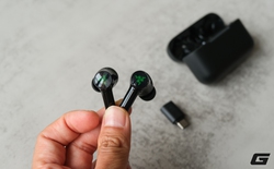 Trải nghiệm nhanh Razer Hammerhead V3 HyperSpeed: Tai nghe gaming này có một thứ mà gần như không đối thủ nào có