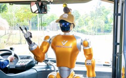 Robot hình người Dyno của VinDynamics đánh dấu bước tiến của AI Việt Nam tại Vinpearl Safari Phú Quốc