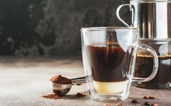 Người đàn ông 37 tuổi uống một cốc cà phê mỗi ngày suốt 1 năm, bác sĩ ngạc nhiên khi xem kết quả khám: "Anh đã uống gì vậy?"