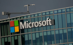 Microsoft tìm lối đi riêng trong cuộc đua AI