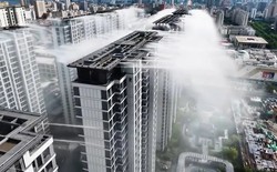 Trung Quốc tung tuyệt chiêu "mưa sân thượng" dập tắt nắng nóng: Giải pháp hạ nhiệt đô thị thông minh hay chỉ là chiêu trò tạo hiệu ứng?