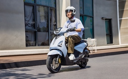"Xe tay ga quốc dân" Honda Vision sắp gặp đối thủ lớn: Động cơ eSP, có phanh ABS, cùng nhà Honda mà giá rẻ không tưởng!