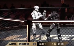 Rợn người màn MMA của robot hình người: Bị đá đứt đầu vẫn lội ngược dòng hạ gục đối thủ, Chân Tử Đan cũng phải giật mình