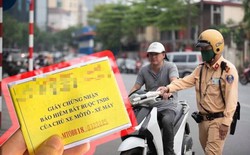 Tất cả người dân đang đi xe máy chú ý thông tin mới nhất về bảo hiểm bắt buộc
