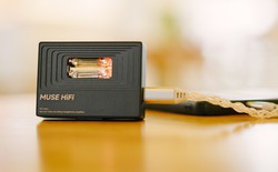 Chiếc DAC/Amp nghe nhạc bỏ túi này giúp bạn đem "chất âm đèn" đi muôn nơi