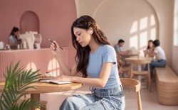 OPPO tung Enco Air5s và Enco Air5 tại Việt Nam: Lần đầu có tai nghe half-in-ear chống ồn chủ động, giá từ 1,59 triệu đồng