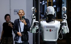 Mỹ vừa cấm cửa robot Trung Quốc được ba tuần, hãng robot lớn nhất nước này đã lên sàn và kiếm được 50 tỷ USD chỉ trong một ngày
