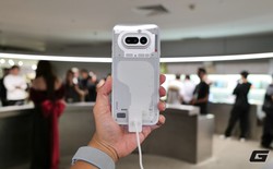 Nothing chính thức chào thị trường Việt Nam với 2 điện thoại và tai nghe "chẳng giống ai"