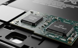 AI đảo lộn ngành smartphone: RAM và bộ nhớ tăng giá 340%, vượt cả chip flagship