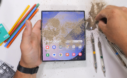 Rào cản lớn nhất của điện thoại gập không phải giá, và Samsung đã có kinh nghiệm 7 năm để giải điều đó