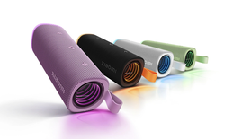 Xiaomi Sound Outdoor hay Sound Play: chọn loa mạnh 30W hay đèn LED chill?