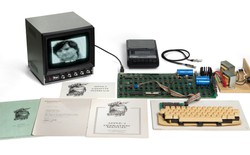 Đấu giá máy tính cá nhân đầu tiên của Apple, ước tính đến 21 tỷ đồng
