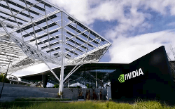 Những tỷ USD kéo Nvidia sâu hơn vào cuộc đua AI đầy rủi ro