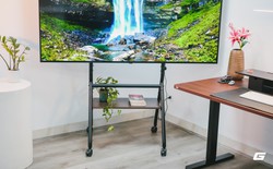 Giá treo TV kéo đi khắp phòng, nhưng đừng mang về nhà
