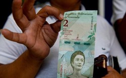 Một ngày sau khi đổi tiền, các thành phố Venezuela gần như “tê liệt”