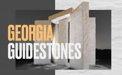 Cuốn cẩm nang khổng lồ làm bằng đá granite, hướng dẫn con người phải làm gì nếu như đại họa tận thế xảy ra