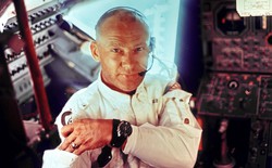 Tàu Apollo 11 lên Mặt Trăng không có toilet, các phi hành gia "giải quyết nỗi buồn" bằng cách nào?