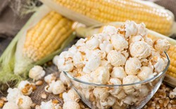 Lịch sử bỏng ngô: Từ món hàng cấm đến cứu tinh của rạp chiếu phim