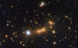 Kính thiên văn Hubble phát hiện thiên hà mới nhất từ trước đến nay