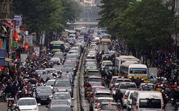 Giảm ách tắc giao thông bằng cách thu hẹp làn đường ô tô: Liệu có khả thi?