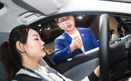 Nghề bán ô tô điện ở Trung Quốc thật sự 'hái' ra tiền?