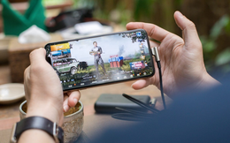 Giữa điện thoại Android và iPhone, thiết bị nào đáng mua nhất để chơi game di động?