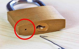 Vì sao ổ khóa nào cũng có một lỗ nhỏ 'bí ẩn' ở phía dưới: Rốt cuộc chúng có tác dụng gì?