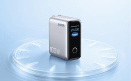Anker ra mắt củ sạc 3 cổng 100W tích hợp màn hình hiển thị thông minh