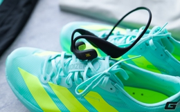 Trải nghiệm JBL Endurance Pace: Tai nghe thể thao dạng mở, khung titan dẻo dai và khả năng tự làm khô độc đáo, giá chưa tới 2 triệu đồng