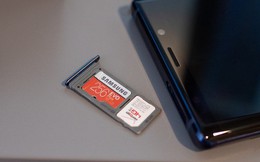 Các hãng smartphone tính chuyện đưa khe cắm microSD quay trở lại để “cứu” người dùng giữa cơn bão giá chip nhớ