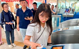 Tàu điện Cát Linh – Hà Đông chính thức soát vé tự động, không dùng tiền mặt