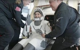 Phi hành gia Sunita Williams bị mắc kẹt ngoài không gian chỉ được trả chưa tới 30 triệu VNĐ cho 287 ngày 'làm thêm ngoài không gian'