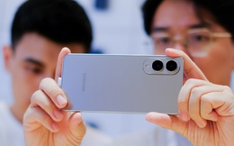 Galaxy S25 Edge - Từ chiếc máy bí ẩn đến trải nghiệm thực tế: Đây là những gì reviewer công nghệ nói
