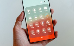 Samsung "đu trend" Liquid Glass, người dùng cập nhật ứng dụng này là đổi được bộ icon