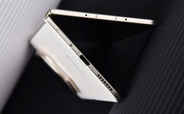iPhone gập mà không mỏng được như này thì không đáng để mua