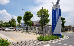 Ông Phạm Nhật Vượng và hành trình xây "mạch máu" cho xe điện trên khắp Việt Nam