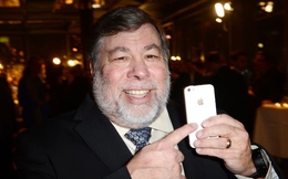 Bị “người dưng trên mạng” chê bai vì bán hết cổ phiếu Apple, Steve Wozniak phản pháo: tôi không sống vì tiền