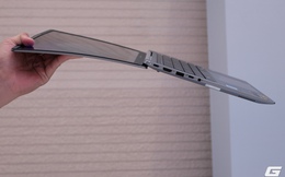 Đây là mẫu laptop doanh nghiệp “quốc dân” của ASUS: Giá mềm nhưng vẫn hỗ trợ AI, bền tới độ đổ nước, làm rơi hay dẫm lên cũng không hỏng