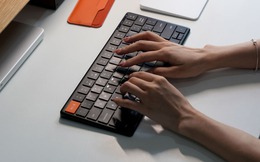 Ra mắt bàn phím di động mỏng gọn nhẹ với thiết kế nhôm nguyên khối, 3 chế độ kết nối, pin 300 giờ, giá chỉ hơn 800.000 đồng