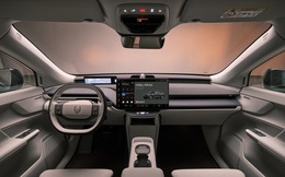 Volvo EX60 ra mắt: Xe điện tích hợp google gemini đầu tiên thế giới vận hành 810 km một lần sạc