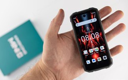 Điện thoại siêu bền nhỏ gọn màn 4.7 inch, cấu hình khá, pin “ngon”, giờ sale chỉ còn khoảng 5 triệu